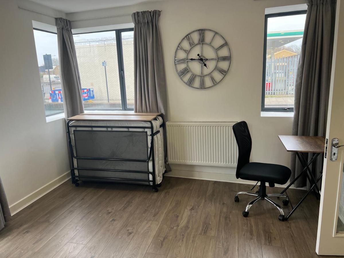 3Bed Flat 3Wc And Great Location Near Excel City Airport O2 And Canning Town Station Villa Londra Esterno foto