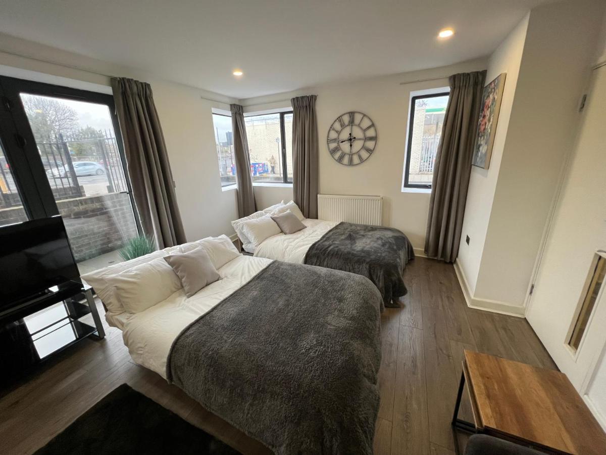 3Bed Flat 3Wc And Great Location Near Excel City Airport O2 And Canning Town Station Villa Londra Esterno foto
