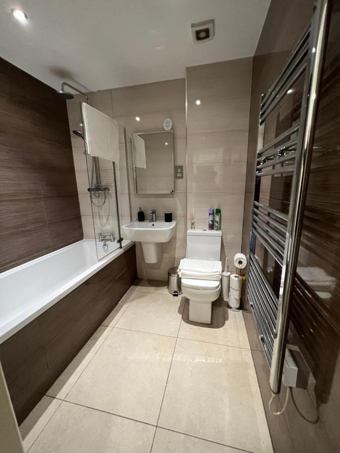 3Bed Flat 3Wc And Great Location Near Excel City Airport O2 And Canning Town Station Villa Londra Esterno foto