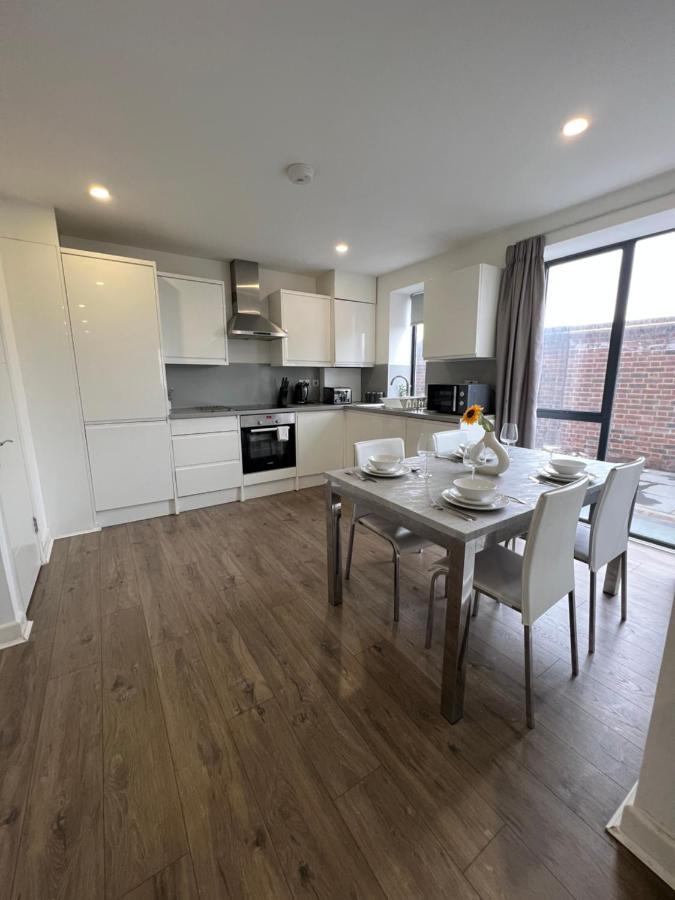 3Bed Flat 3Wc And Great Location Near Excel City Airport O2 And Canning Town Station Villa Londra Esterno foto
