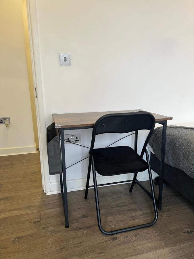 3Bed Flat 3Wc And Great Location Near Excel City Airport O2 And Canning Town Station Villa Londra Esterno foto